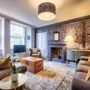 Hamilton Place - Beautiful And With Private Entrance Sleeps 4 Apartment Edinburgh