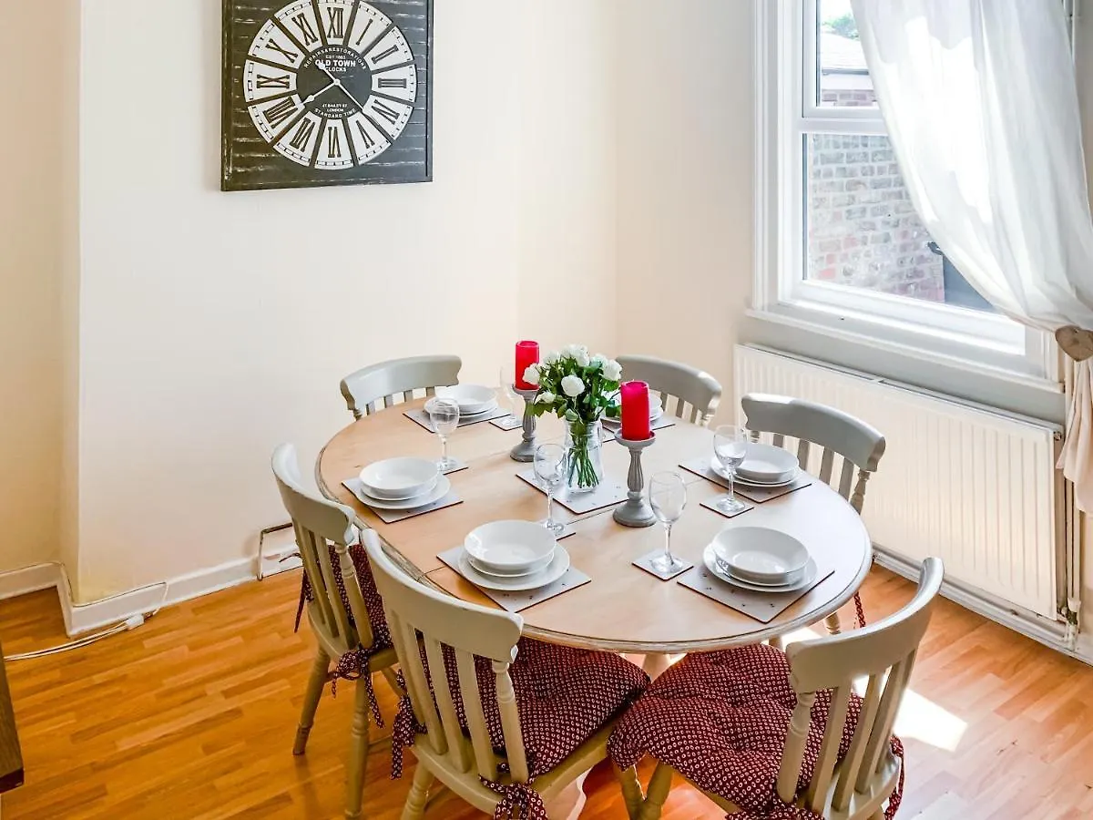 Waverley Lodge - Quaint Victorian Home With Free Parking York Apartment